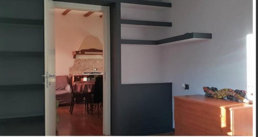 Casa In Palazzo Storico Apartment Locate di Triulzi Bagian luar foto